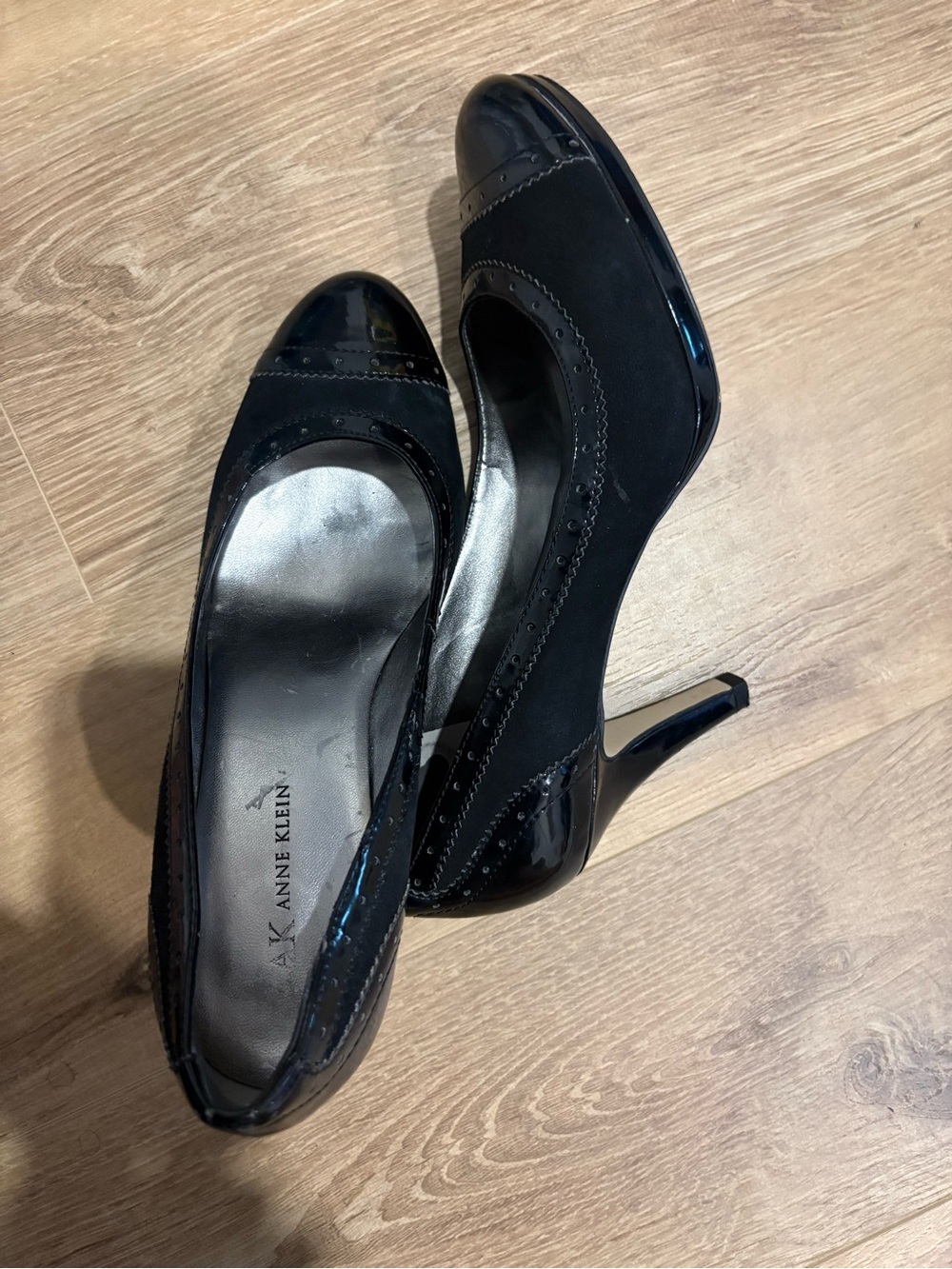 Anne Klein Black Patent & Suede High Heel Pumps 9